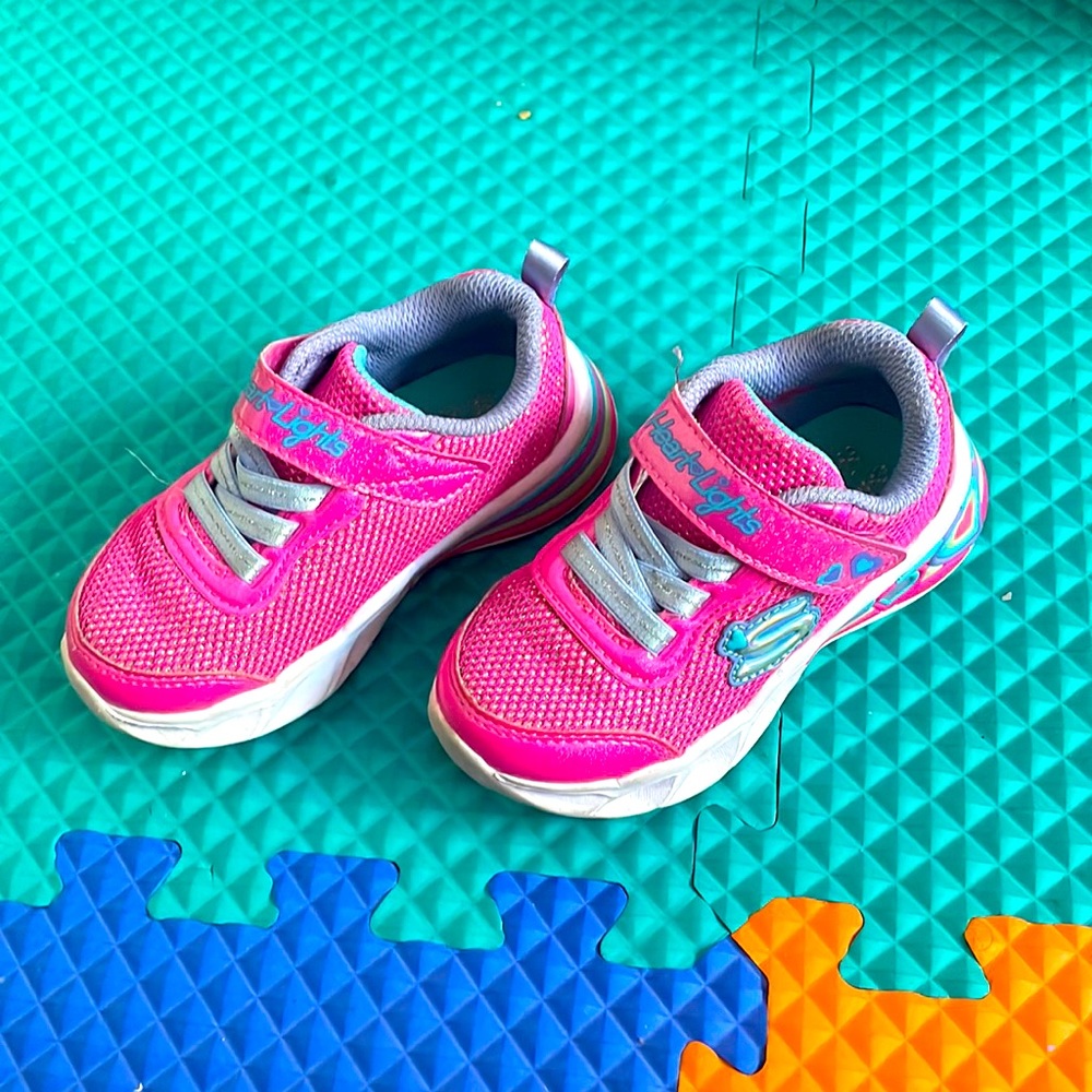 Light up toddler girl Skechers!